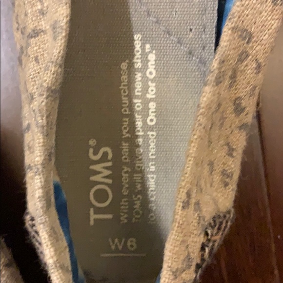 Leopard print TOMS - Size 6W - Picture 4 of 4